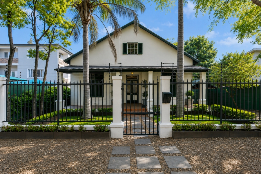 4 Bedroom Property for Sale in Stellenbosch Central Western Cape